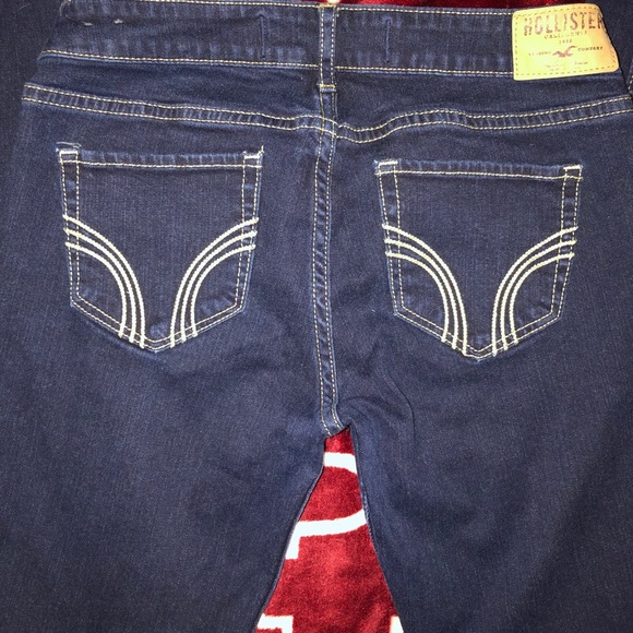 Women’s Hollister Jeans - Picture 2 of 4
